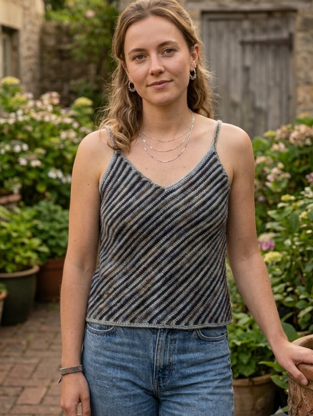 Handmade Women's Size Small/Medium Blue Gray Stripe Knit V Neck Cropped Tank Top